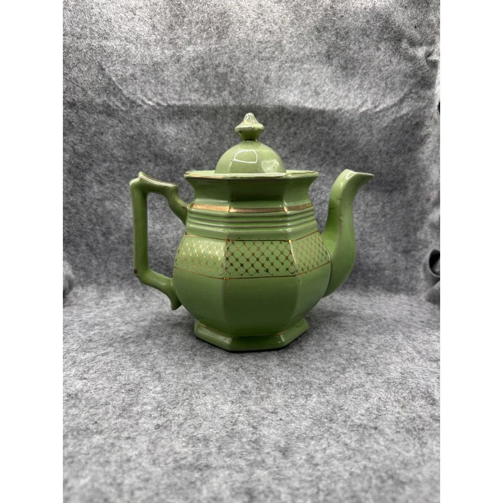 Vintage Green Octagonal Ceramic Teapot Gold Gilt Lattice Art Deco Style Lid